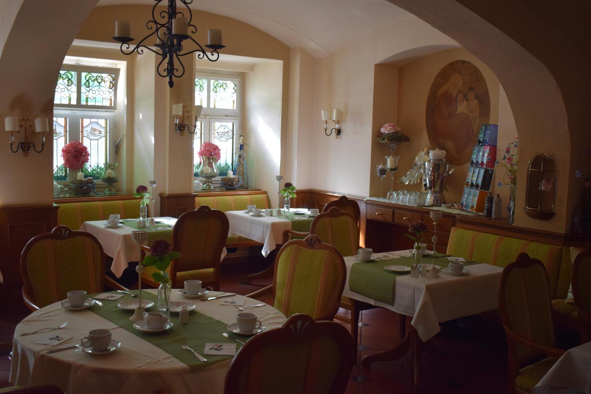 Akzent Hotel Goldner Hirsch Kamenz Esterno foto