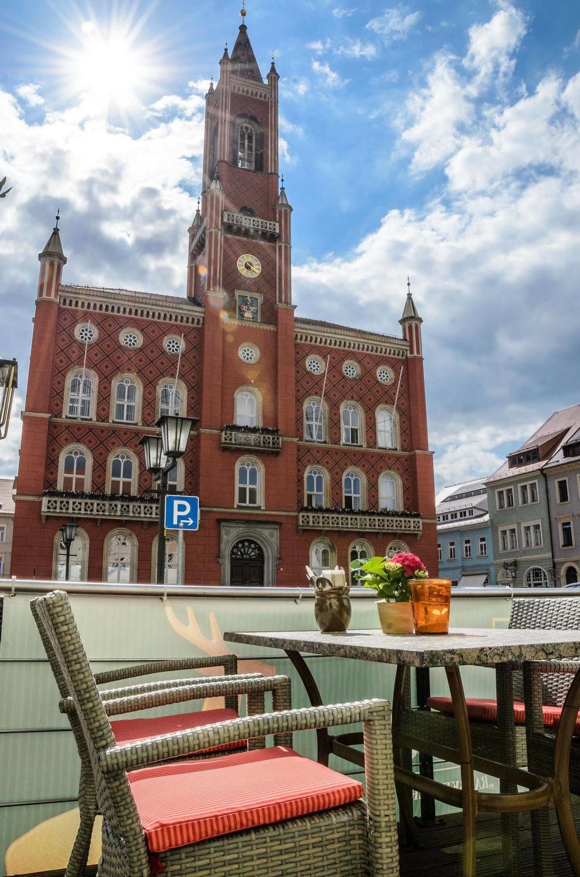 Akzent Hotel Goldner Hirsch Kamenz Esterno foto